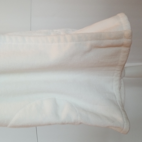 NWOT Hammacher Schlemmer Terri Wrap w/pockets - Picture 5 of 7